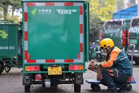 走机动车道、不能进主路，“京C”牌照摩托车需要遵守这些规则图片