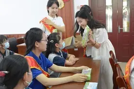 医心陪伴，这群学生志愿者点亮听障儿童心灯图片