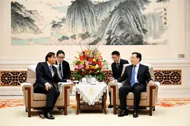 信长星会见安赛乐米塔尔集团董事局执行主席拉克什米·米塔尔图片