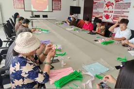 小王庄镇：以花寓情 感恩母爱图片