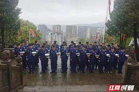 张家界烈士陵园管理处全力做好清明祭扫接待服务工作图片