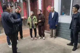 邻里纠纷终得解 和谐新风拂面来 小岳寺乡化解一起多年的村民纠纷图片