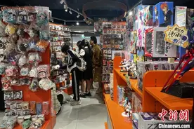 年轻人的新爱好，“爆改”传统商场图片