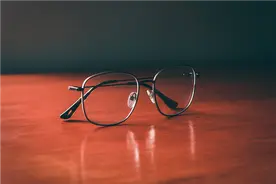 委员谈为什么医生自己不做近视手术：其实没必要图片