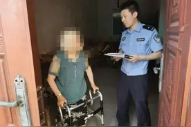 音乐节上的这位“蓝叔叔”有点帅，一首反诈说唱燃爆“出圈”图片