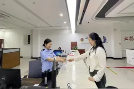 中牟：政务服务持续发力 群众办事“再优化”图片