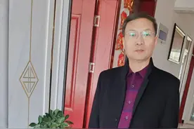 秋水共长天一色图片