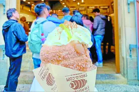 “烟囱蛋糕”，布拉格街头的时尚小吃图片
