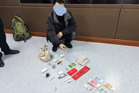 新娘结婚当天挎包被盗损失2万余元 嫌疑人送亲属返程途中被拦下图片