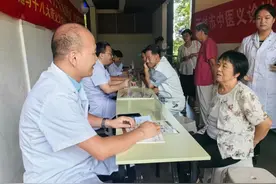 “中医文化进万家 健康快乐伴我行”开封市中医义诊进百家社区公益活动走进东汇名城小区图片