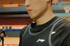 果然视频|山东男篮将战辽宁，高诗岩：按部就班地准备，做好自己图片