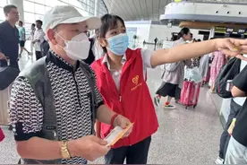 “候鸟”老人南飞，这份温馨提示请您收好图片