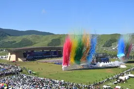 第二十二届九色甘南香巴拉旅游艺术节开幕图片