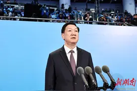 第一届青少年三大球运动会闭幕 高志丹宣布闭幕 毛伟明致辞图片