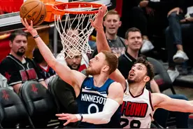 （体育）篮球——NBA常规赛：火箭不敌森林狼图片