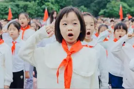 传承红色基因 争做强国少年——成都市盐道街小学通桂校区开展建队日活动图片