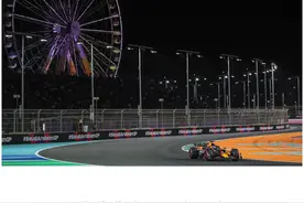 体育头图丨F1沙特大奖赛排位赛：维斯塔潘获得杆位图片