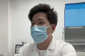 兼职摆摊日进1500元，浙江“90后”医生火上热搜图片