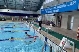你的游泳水平达到了几级？——“泳动申城·奥运同行”上海市民游泳考级赛活动举行图片