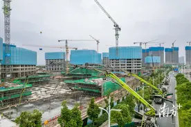 近7000名建设者在岗！滨海湾“五一”建设不停工图片