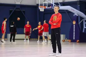 赢球是唯一选项，中国男篮抵达深圳开启亚洲杯预选赛前最后备战图片