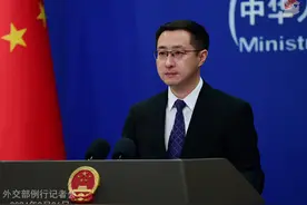 日本自卫队舰艇进入台湾海峡活动 外交部：中国军队已依法依规处置图片