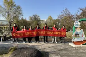 巡河有我，共筑水清河畅美好家园图片