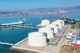 全球最大！27万立方米液化天然气储罐群建设完工｜科技整活儿图片