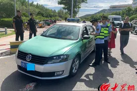 即墨区交通运输局 暖心护航   荣获锦旗图片