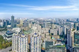 浙江前三季度GDP增长5.4% 高新技术产业投资活跃图片