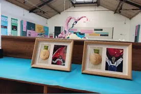 在巴黎中华体育文化展邂逅浪漫七夕图片