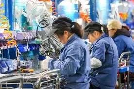 中国社科院金融所：提振居民消费关键在于改善收入预期和增加存量财富图片