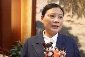 人大代表陶勋花：建议放宽免费技能培训年龄限制，帮助50岁60岁人就业图片