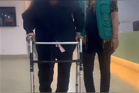 90岁高龄老人意外骨折，髋关节置换术后重获行走自由图片