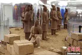 当巧克力“邂逅”兵马俑 西安青少年：原来历史的味道是甜的图片