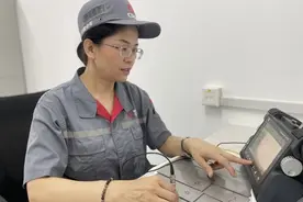 劳动者之歌｜为高铁探伤的“女医生”：我的工作就是给高铁拍X光图片
