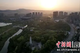 营山：城市换“新颜” 生活更美好图片