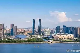 外地人涌向杭州买房图片