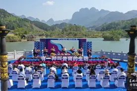 美好生活在云南｜三月三，“趣”师宗泼水狂欢品壮乡美食图片