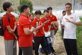 华科光电信息学院实践队深入50余家光电企业，探寻“发光”的秘密图片