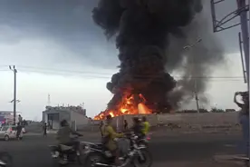 危险升级？以军空袭也门报复胡塞武装，地区冲突有加剧爆发风险图片