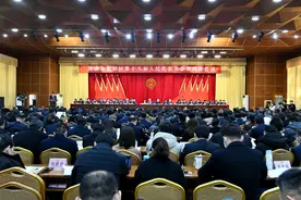 长清区：推动大学城实验学校（西校区）、凤凰山路2025年投入使用图片