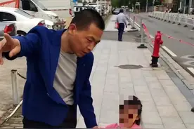 男子捡到3岁萌娃，好心市民接力转发信息，赶在母亲节前找到孩子妈妈图片