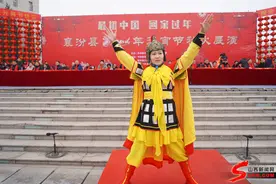 襄汾：社火展演龙腾盛世 威风锣鼓“热辣滚烫”图片