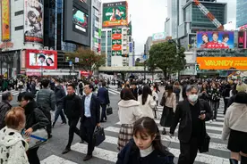 日本经济勉强摆脱技术性衰退图片