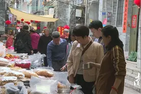 阳东区大澳渔村迎来各地游客！东平年味溢满山海间图片