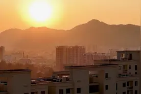 十年，他们共同建设起了新家园视频封面