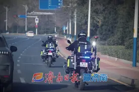 济南特巡警铁骑：拉满安全感的迅疾利刃图片
