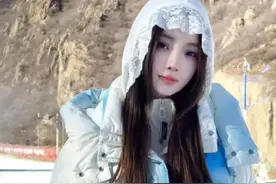 女演员李小璐晒滑雪视频，网友评论狂刷周淑仪，李小璐正面回怼：你们水军的日子那么无聊吗？图片