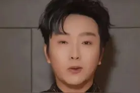 冲上热搜！李玉刚道歉图片